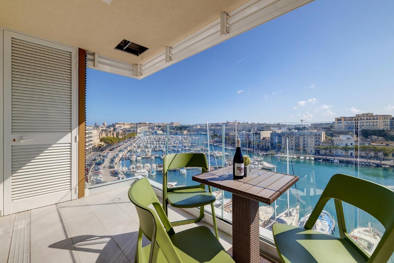 Stunning 3Br Apartment With Marina Views Ta Xbiex Esterno foto